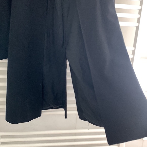 Black semi satin blazer / formal jacket . - Picture 7 of 8